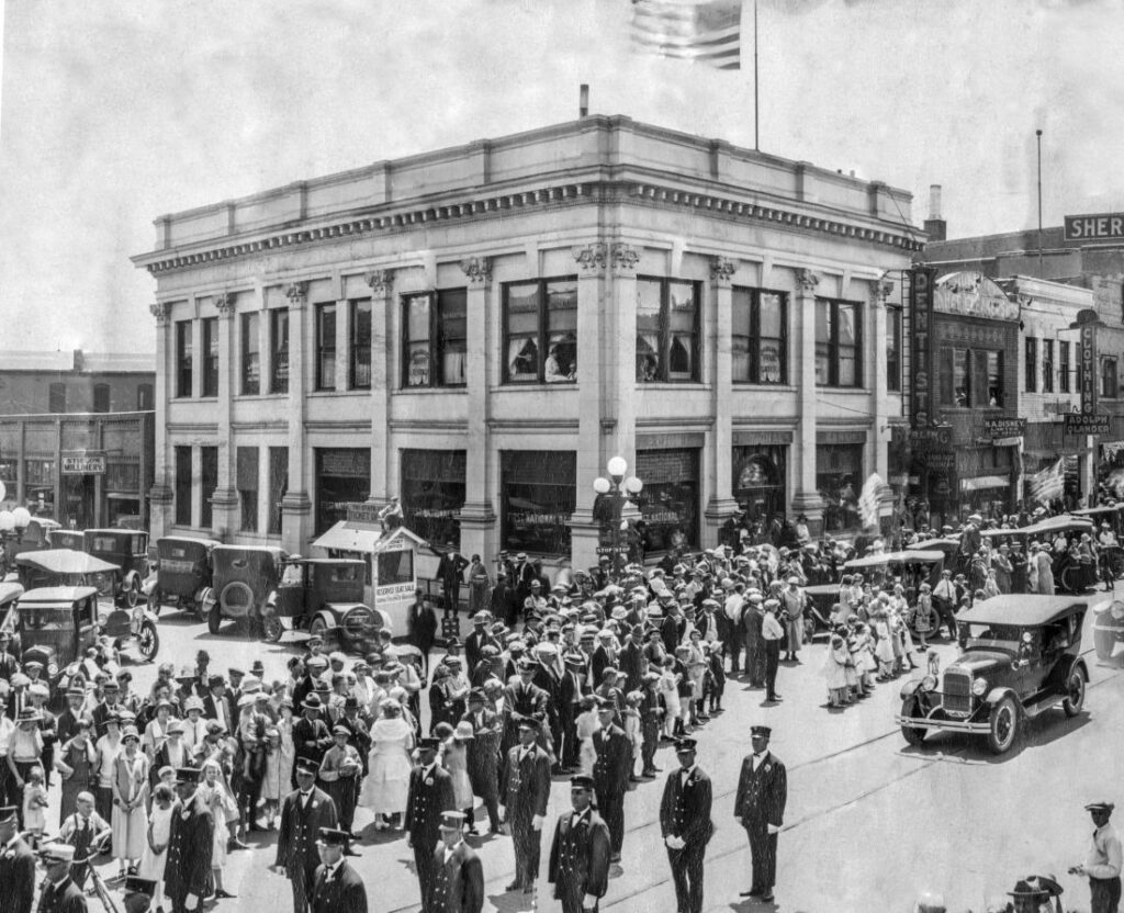 First National Bank E1529610880592