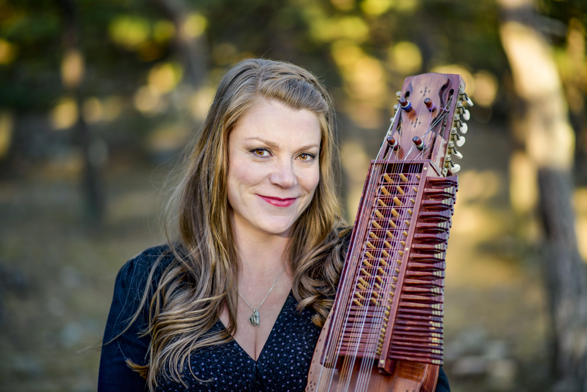 E6F28E52 04E9 4D57 8E30 C15926C64Eb2