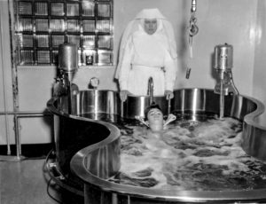 The March To Tame Polio 22 Back Of Photo Says 1952 Sister Alacoque Geppert And Unidentified Patient