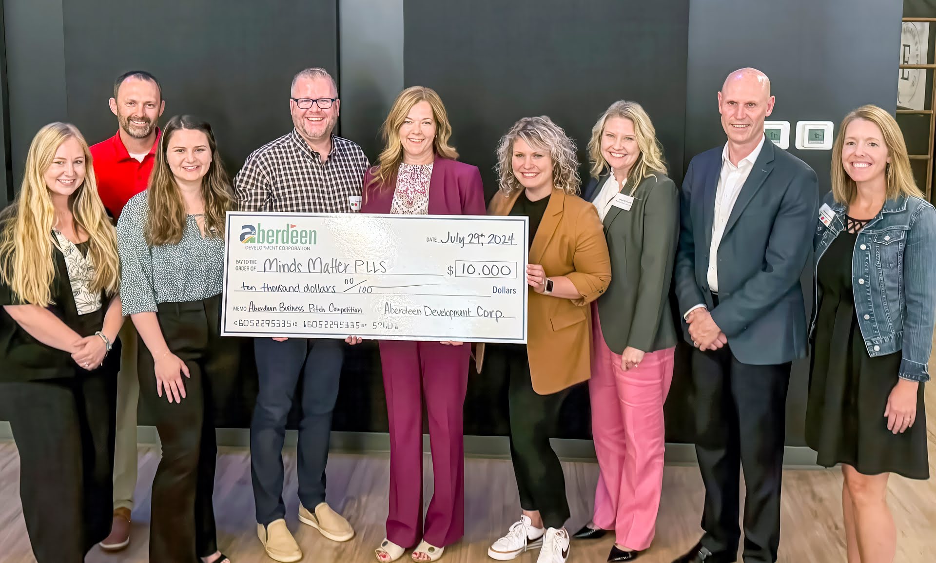 Group Photo Gigapixel Low Resolution V2