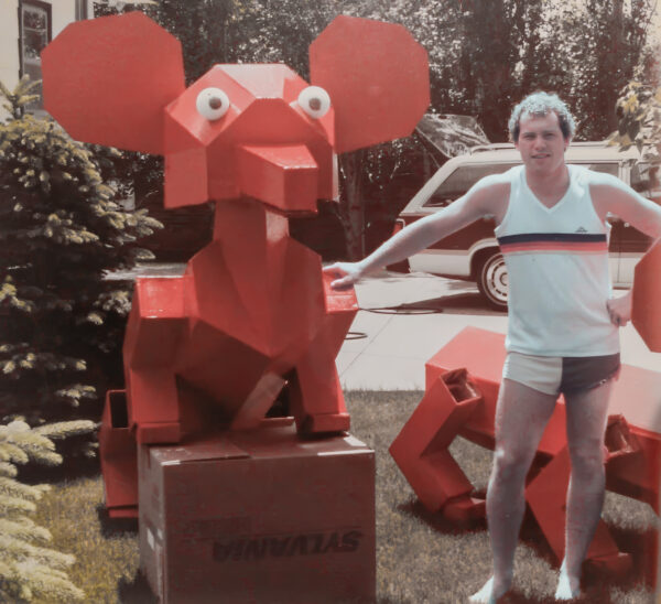 The Renaissance Man: The Life And Times Of Aberdeen'S Biggest Fan 19 Intro Section Red Mouse1